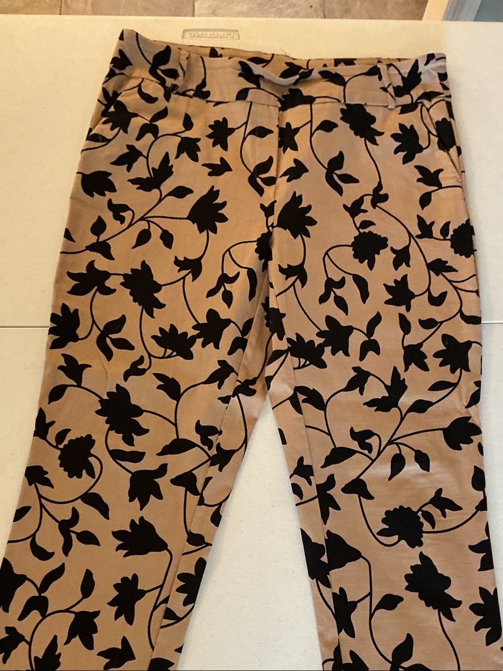 Jules & Leopold Tan Leggings with Black Floral Print
